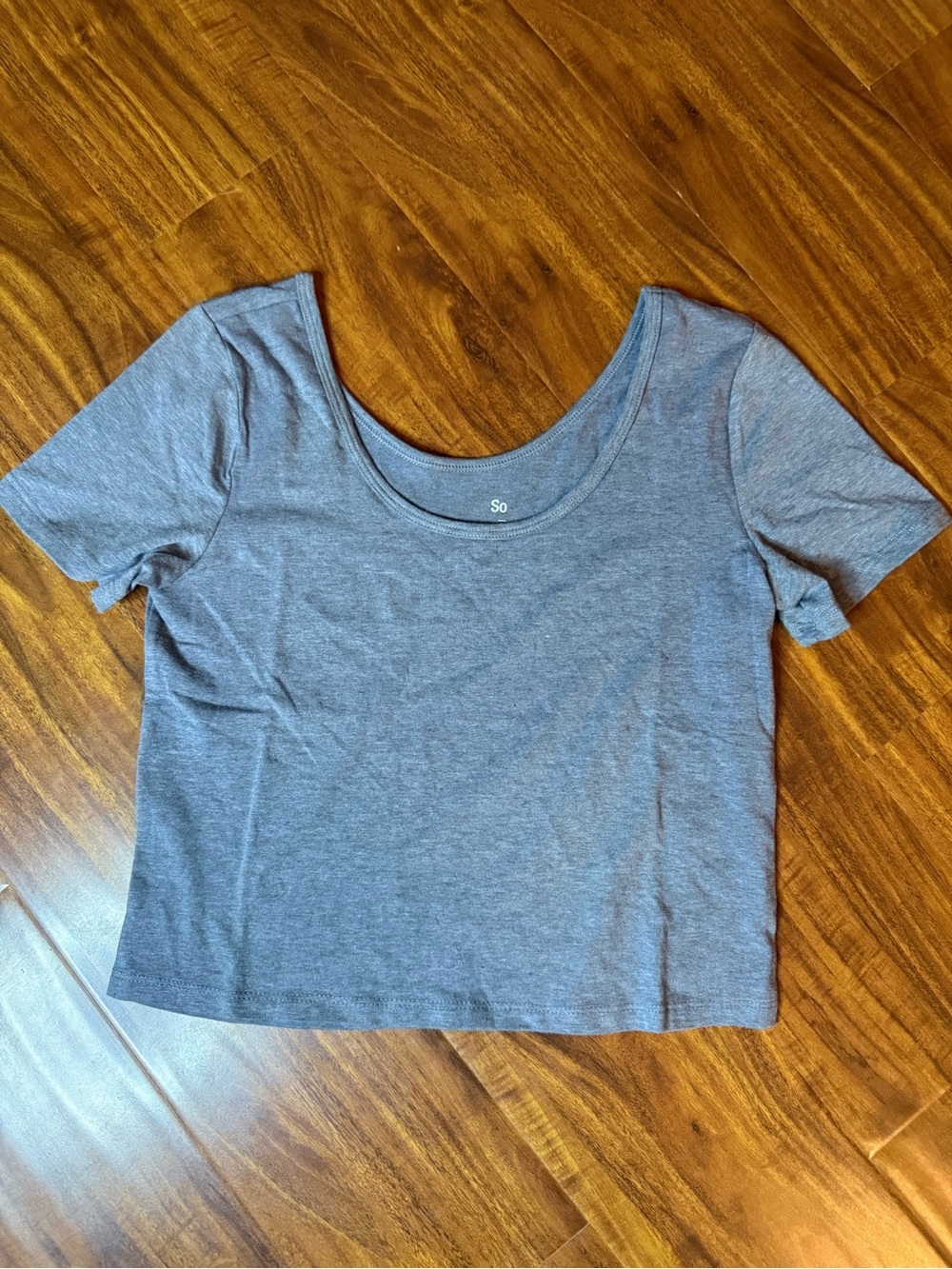 SO Heather Gray Scoop Neck Short Sleeve Crop Top